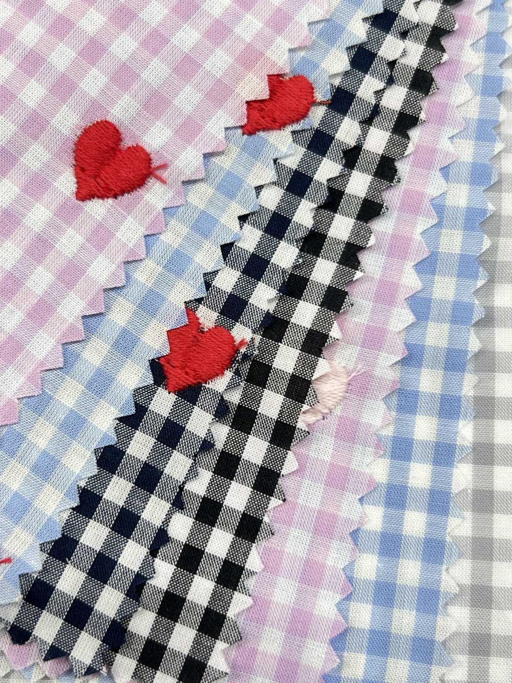 先染格紋細棉布刺繡